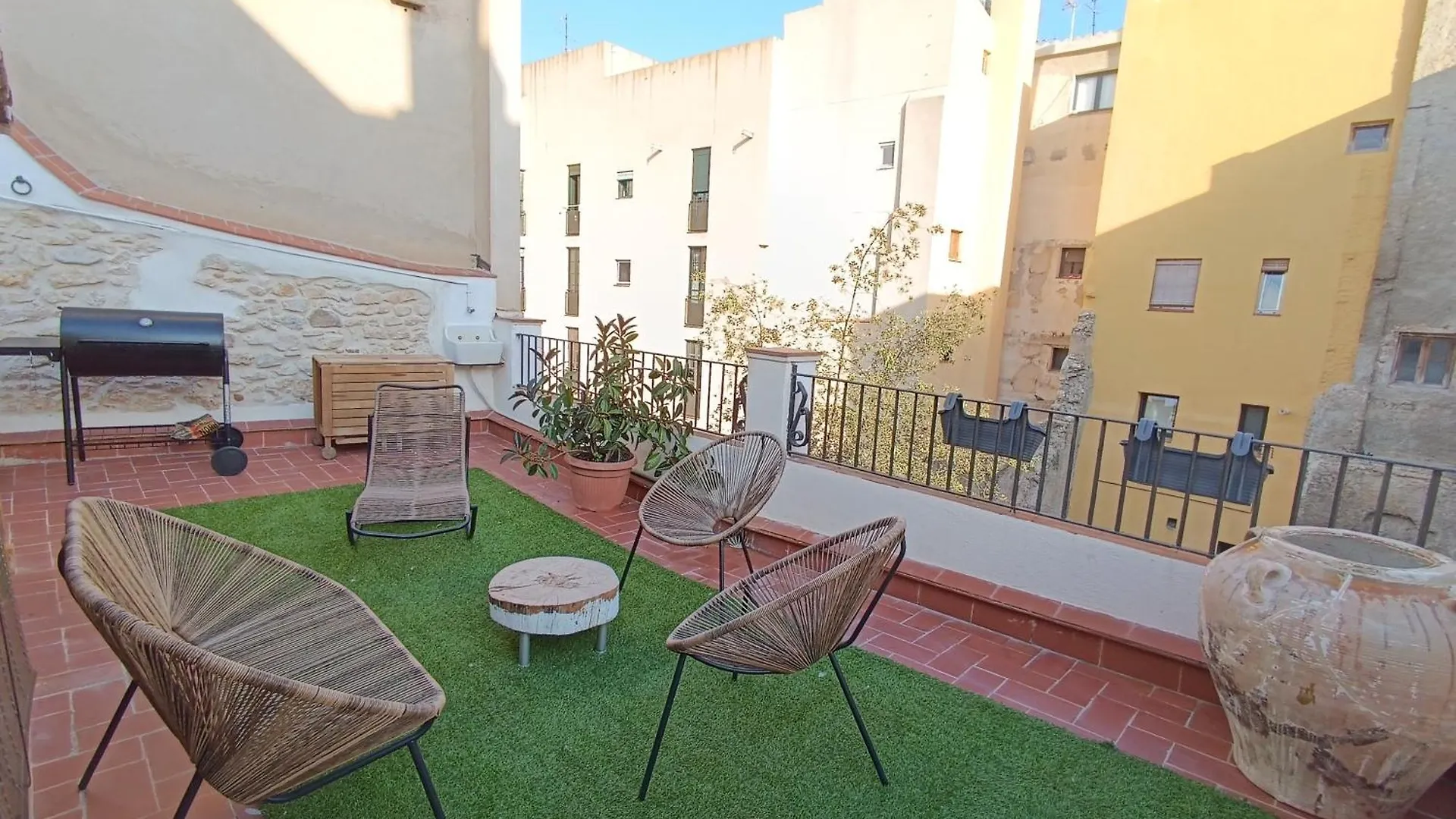 Petra Apartments -Old City With Terrace And Barbecue- Tarragona